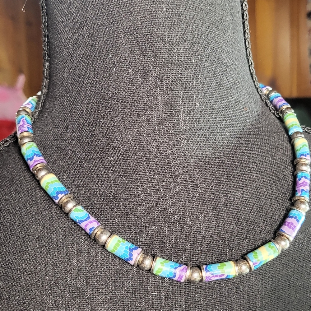 Colorful Beaded Necklace - Picture 2 of 7